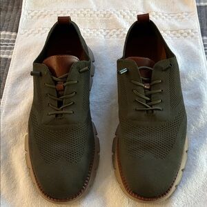 Breeze Men's Olive Green Lace-Up Shoes